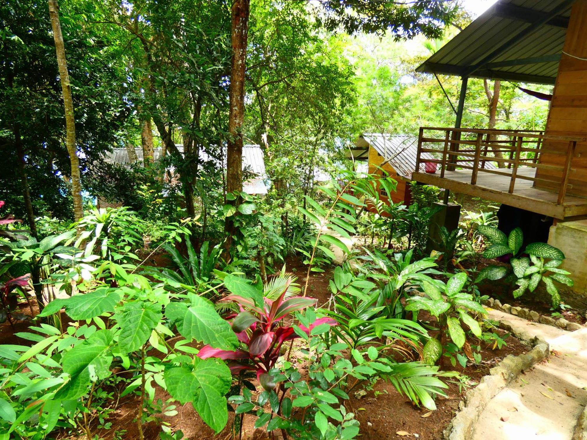 Santi Garden Bungalows Iboih Extérieur photo