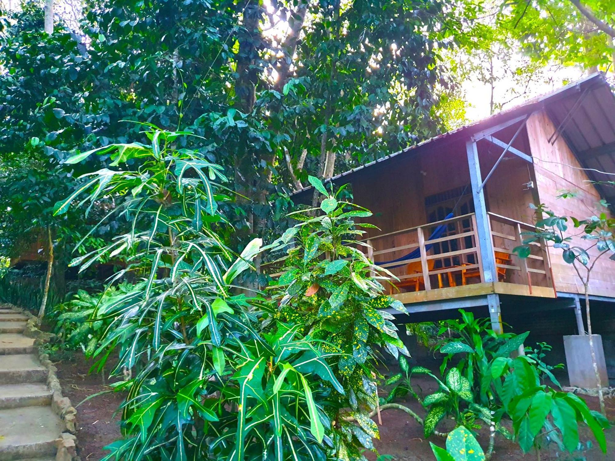 Santi Garden Bungalows Iboih Extérieur photo